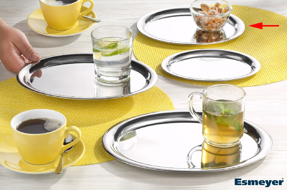 Ovales Serviertablett DAILY aus Edelstahl 18/10, hochglänzend, mit gebördeltem Rand, Länge: 23 cm, Breite: 17,5 cm, Höhe: 1,1 cm