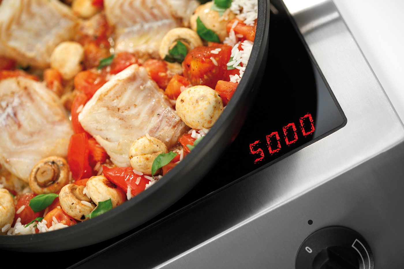 Bartscher Induktionskocher IK 70DP | Leistung bei Leistungszuschaltung, Kochstelle hinten max.: 2000 W | Maße: 40,8 x 70 x 145 cm. Gewicht: 16,2