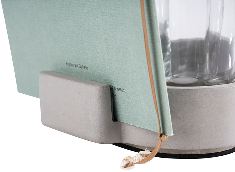 Menage / Kartenhalter-ELEMENT- 14 x 13,5 cm, H: 20 cm Set bestehen aus: - Basis, Beton Pfeffer- und Salzstreuer Essig- und