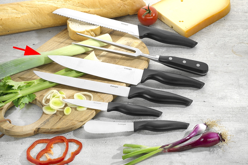 Kochmesser MOON Klinge aus Spezialstahl, schwarzer PP-Kunststoff- Griff, Klingenstärke: 2.2 mm, an Hängekarte