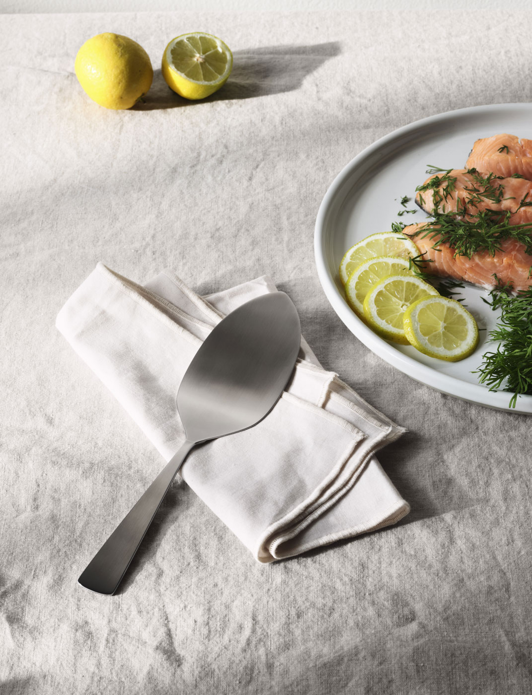 Maya Tortenheber steel - Maße: 23,5 x 6,4 x 2 cm - von Stelton