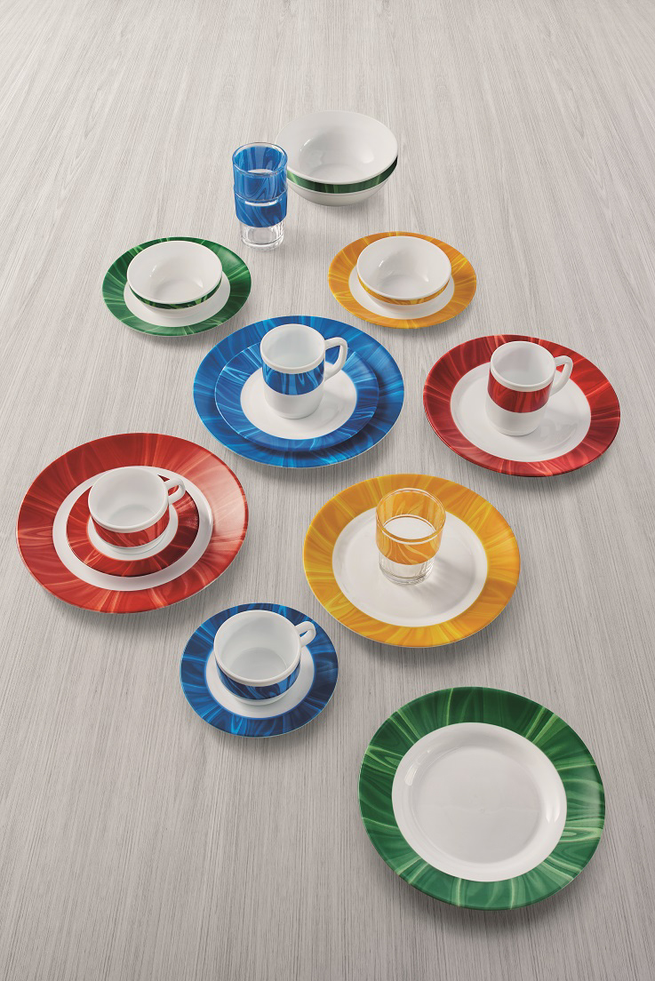 Untertasse NATURA mit blauem Muster. Durchmesser 14 cm, aus Opalglas. Von Bormioli Rocco