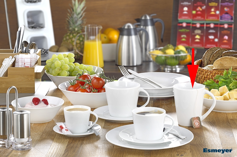 Henkelbecher ISTA, 260 ml, von caterado, aus weißem Porzellan. Made in Europe. Durchmesser 8,4 cm.