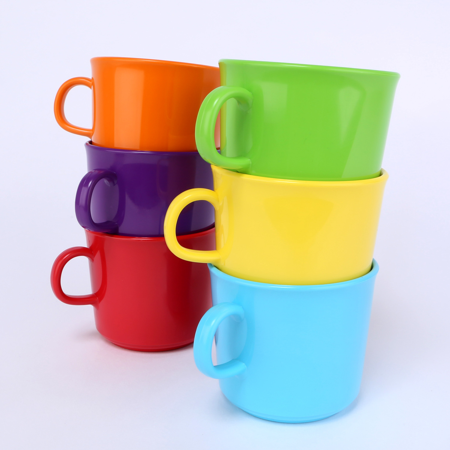 vaLon Zephyr Henkelbecher 0,2 L aus schadstofffreiem Kunststoff in der Farbe rot.