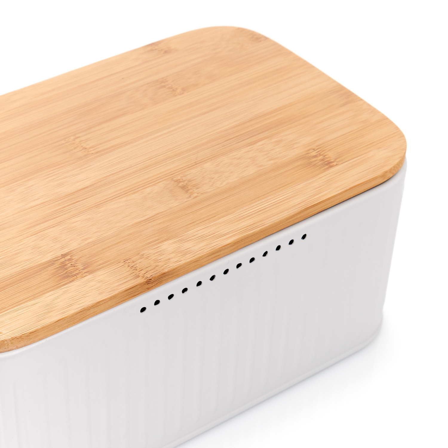 Brotkasten, Metall; Bamboo lackiert, 30x18x13 cm. Farbe: rosé. Dieser praktische Brotkasten wurde aus hochwertigem Metall und Bambus gefertigt und