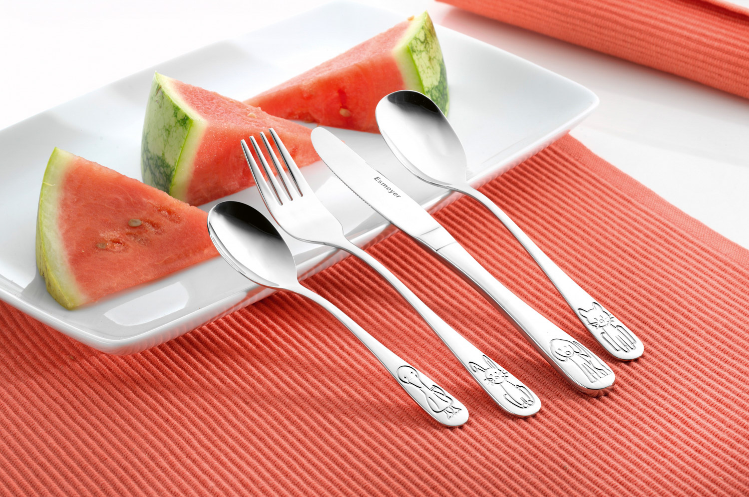 4 tlg. Kinderbesteck BAMBINO, aus Edelstahl 18/0, poliert. Materialstärke 2,0 / 1,8 mm. Messer aus Klingenstahl.