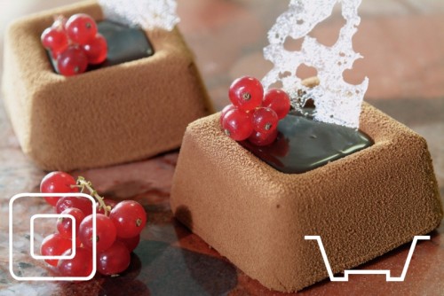 Silikonmatte Quadratische Savarins Backmatte aus schwarzem glasfaserverstärktem Silikon, für 60 x 40 cm Backbleche Größe: 5,6 cm