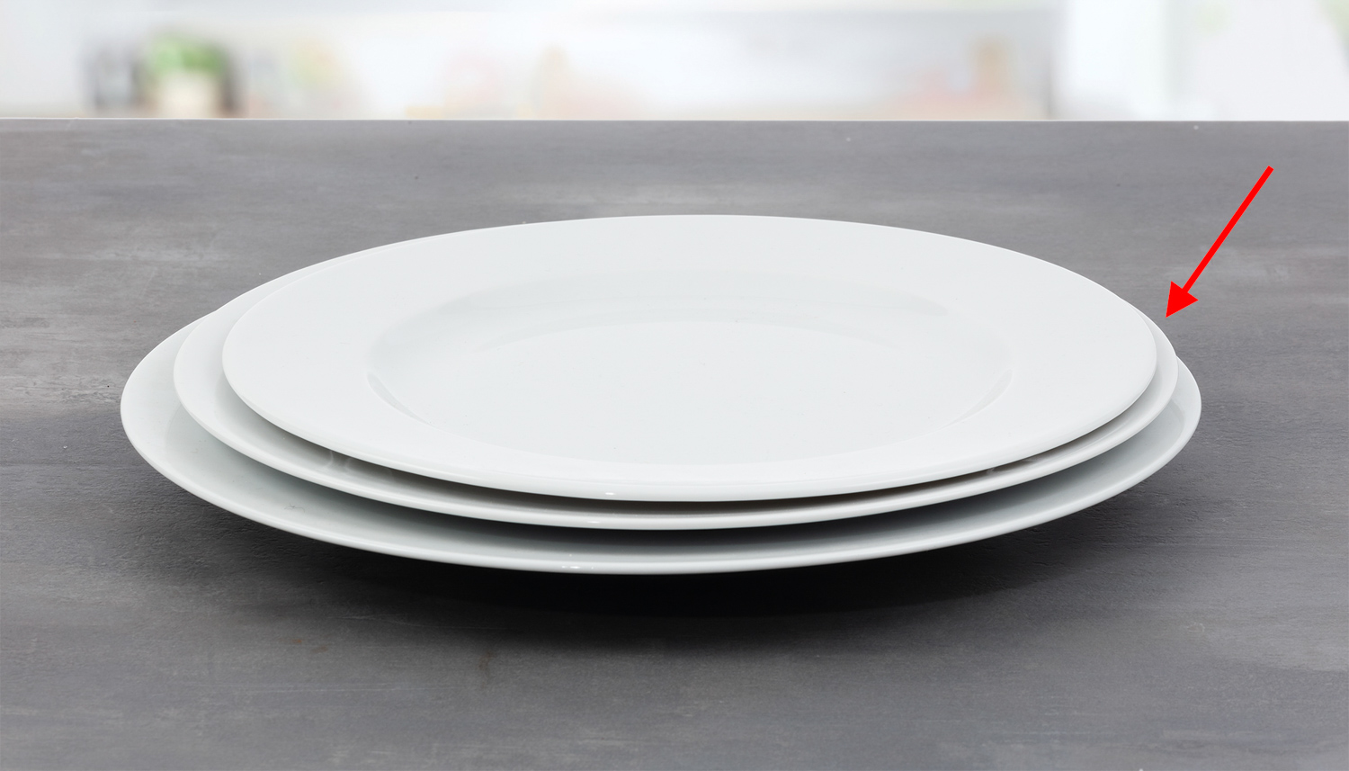 Speiseteller ISTA, Durchmesser 28cm, von caterado, aus weißem Porzellan.