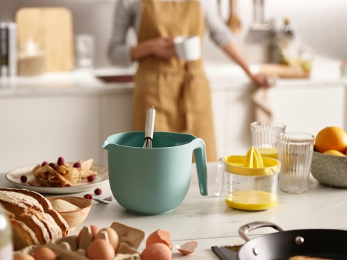 Joseph Joseph Nest 3-teiliges Lebensmittelzubereitungs-Set (Messbecher, Schüssel und Entsafter)