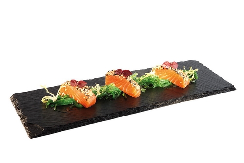 Naturschieferplatte 30 x 12 cm Materialstärke 6-9 mm möbelschonende Füßchen gebrochene Kanten glänzende, versiegelte