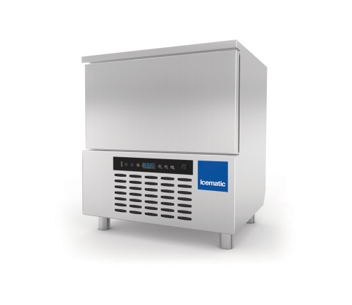 SARO Schockfroster Modell ST 5 1/1 Made in Europe - Material: (Gehäuse) Edelstahl - Standgerät mit einer Tür - Geeignet für 5x 1/1