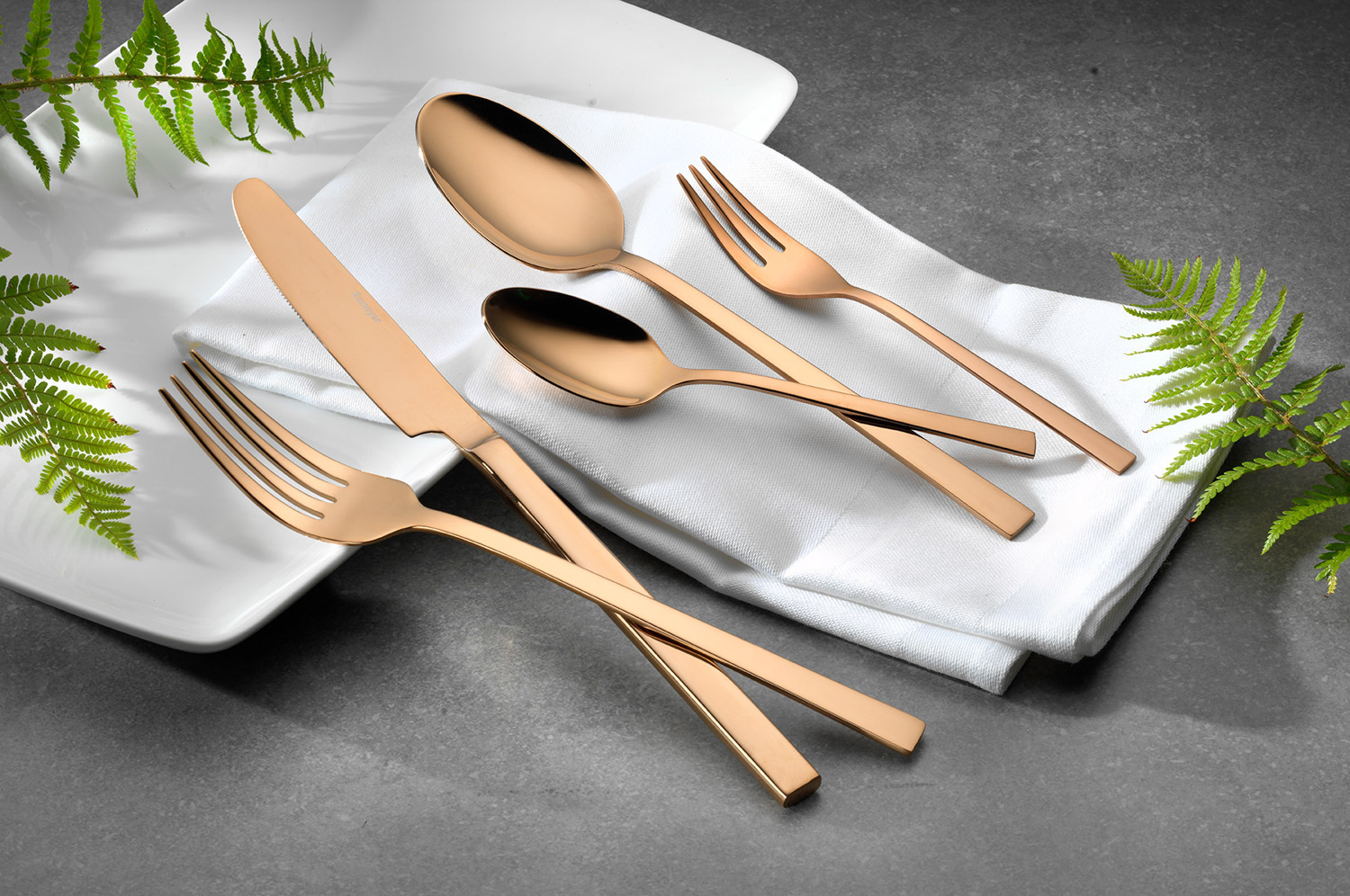 30-teiliges Besteck MELINA, Edelstahl, mit PVD-Beschichtung in kupfer,