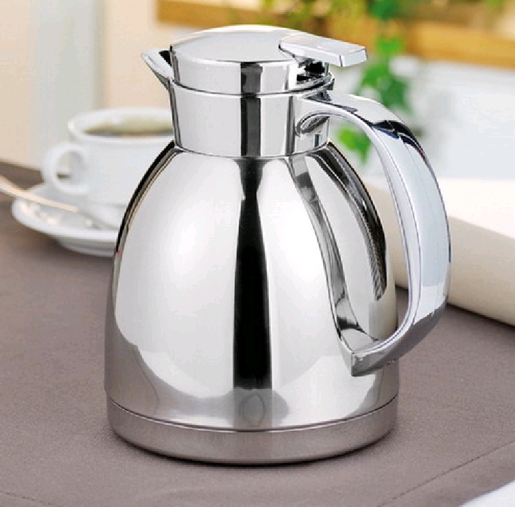 Isolierkanne MAESTRO, Inhalt: 1,0 Liter, Höhe: 194 mm, aus doppelwandigem Edelstahlt 18/8, mit Edelstahleinsatz, Einhandbedienung,