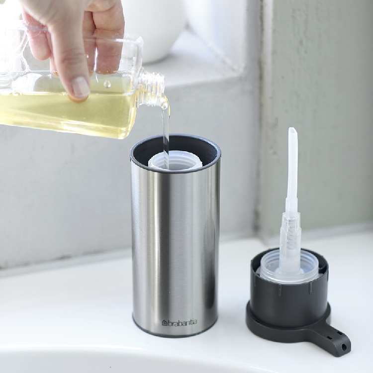 Brabantia Seifenspender Matt Steel Fingerprint Proof (FPP), Maße: H 16,4 cm, B 6,5 cm, T 9,5 cm