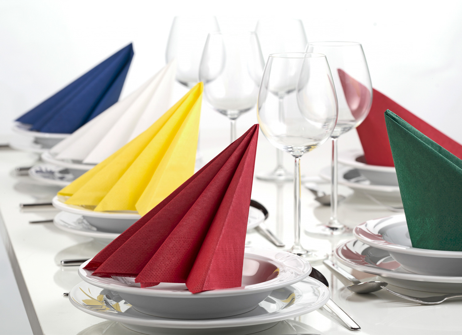 Tork Soft Lunchserviette dunkelblau 33 x 33 cm 1/4 Falz 1 x 150 Stck