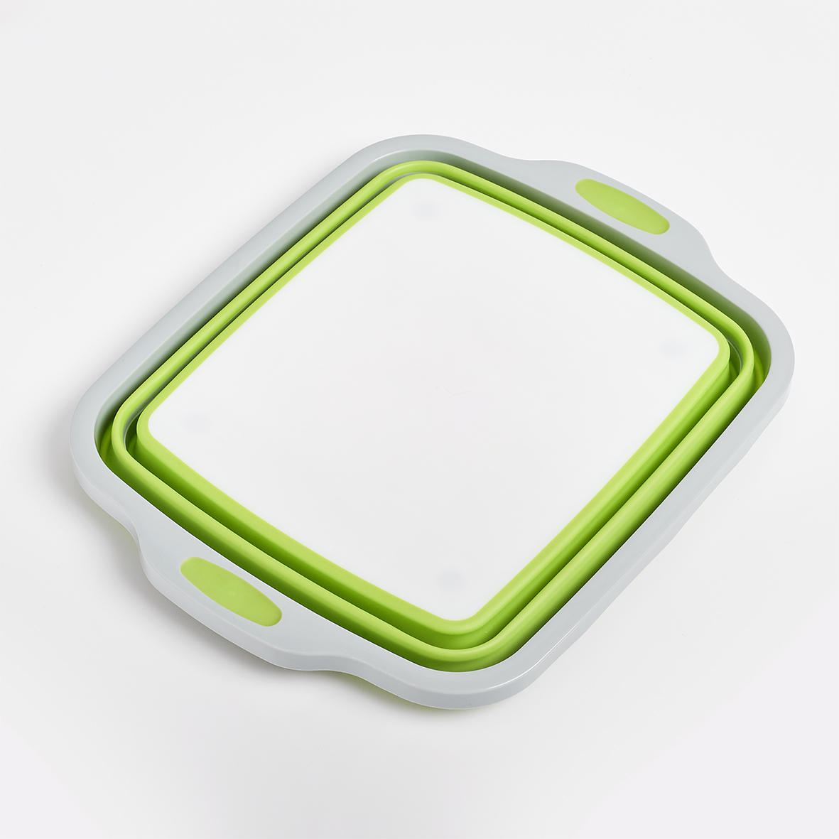 Falt-Schüssel, PP/TPR, 40x31,8x3,3/14,3 cm. Farbe: grau/grün. Diese Schüssel ist ein treuer Helfer im Küchenalltag! Der stabile Boden eignet