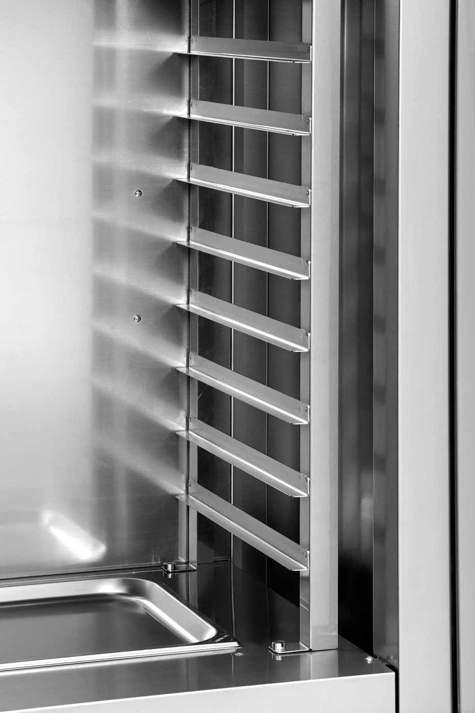 Bartscher Gärschrank 823HO | Spannung: 230 V |Maße: 70 x 60 x 96,0 cm. Gewicht: 44 kg