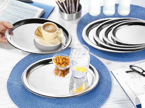 Ovales Serviertablett aus Edelstahl, matt poliert, mit gebördeltem Rand Länge: 28,5 cm, Breite: 22 cm, Höhe: 1,4 cm