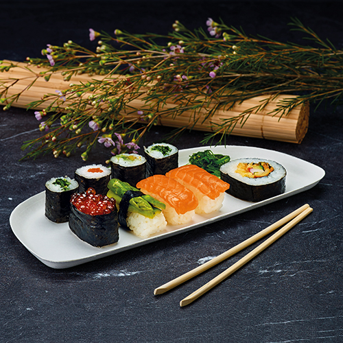 PAPSTAR 24 Teller 1/2, Zuckerrohr "pure" 1,3 cm x 30 cm x 13,5 cm weiss "Belle Vie, Ligne Carrée"