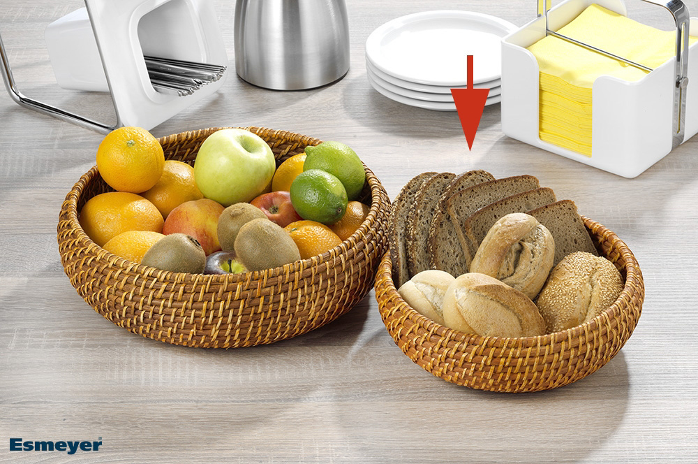 Korb RONDIVA, rund, 22 cm Durchmesser. Aus Bambus und Rattan, stabile Ausführung, bauchige Form. Höhe ca. 8 cm.