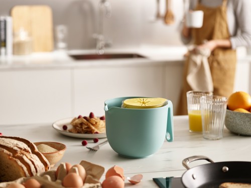 Joseph Joseph Nest 3-teiliges Lebensmittelzubereitungs-Set (Messbecher, Schüssel und Entsafter)