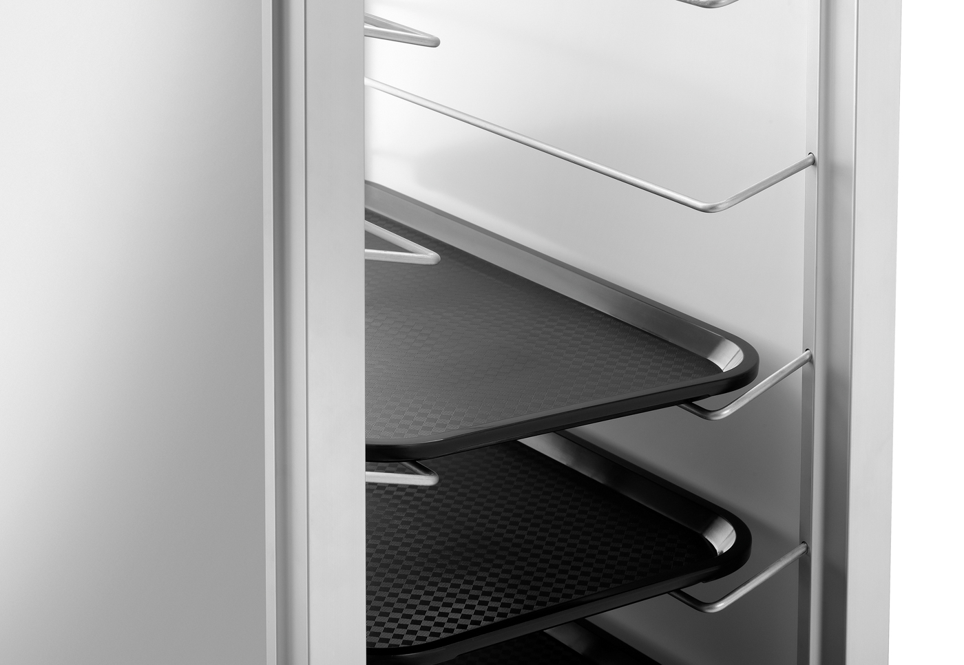 Bartscher Tablettwagen AT1000-GN | AnzahlEinschübe: 10 | Maße: 46 x 69 x 167,5 cm. Gewicht:21,6 kg