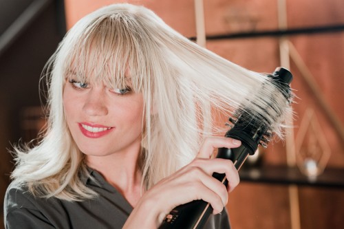 Rowenta Ultimate Experience 2-in-1 rotierende Stylingbürste, trocknet und formt, Salonqualität, ergonomisches und kompaktes Design, 3 Bürsten für