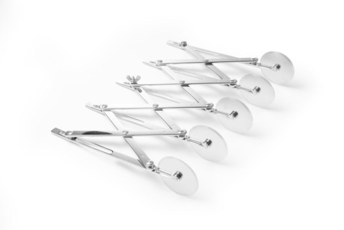 Teigschneider, 5 Räder. Einfach einstellbare Schnittbreite. Mit 5 glatten Edelstahlrädchen,