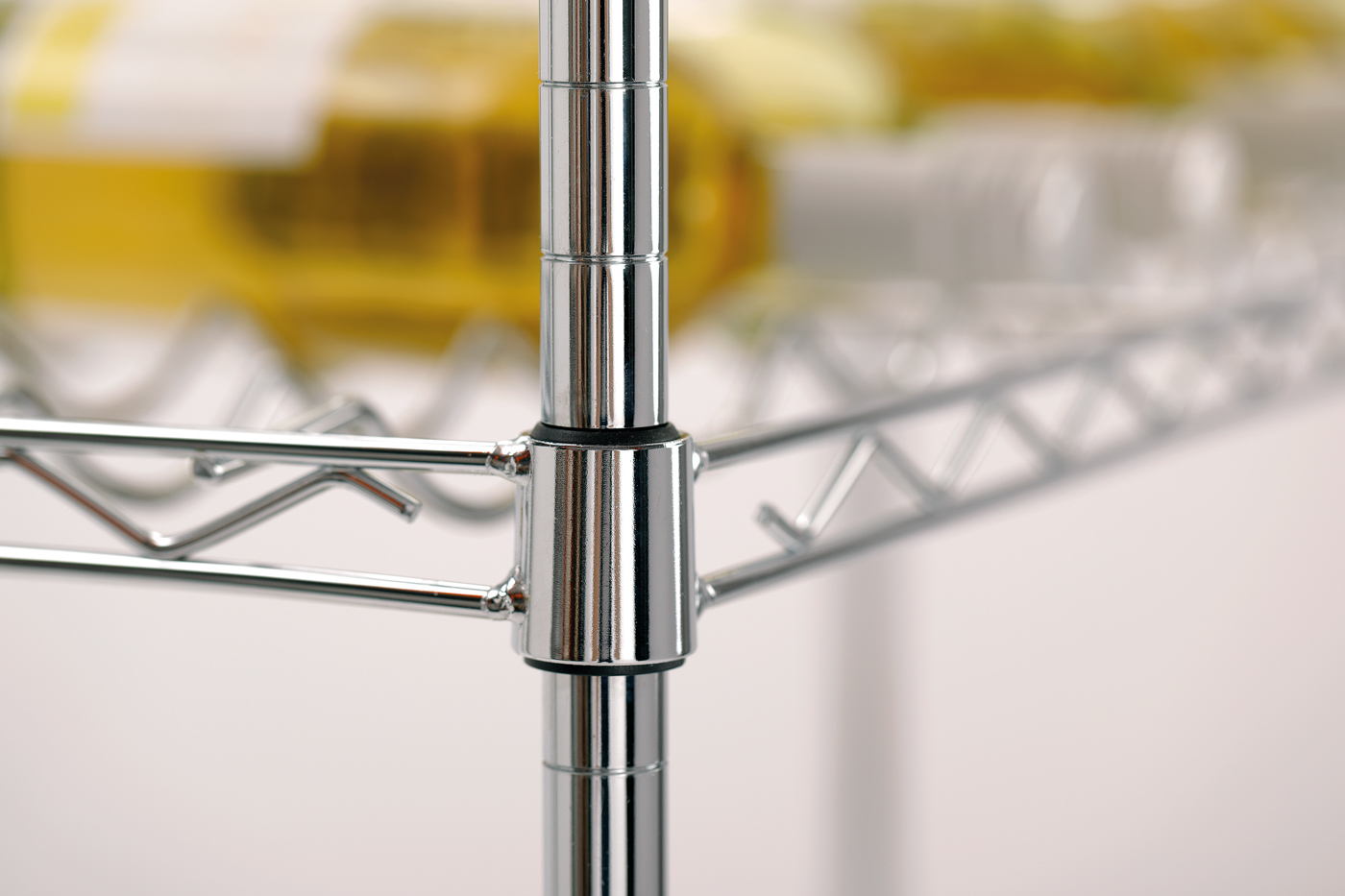 Bartscher Wein-Regal 5200 | AufnahmefähigkeitFlaschen max.: Gesamt: 100 - 130 Flaschen ,ProBoden: 9 Flaschen | 90 x 35 x 139,0