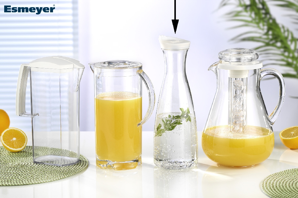 Saftkanne HEIDI, Inhalt: 1,6 Liter, Höhe: 300 mm, DurchmesserL 110 mm, transparentes Polypropylen, mit aromadichtem