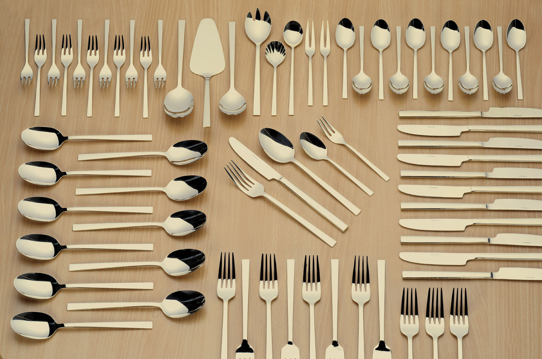 68-teiliges Besteck MELINA, Edelstahl, mit PVD-Beschichtung in der Farbe champagner