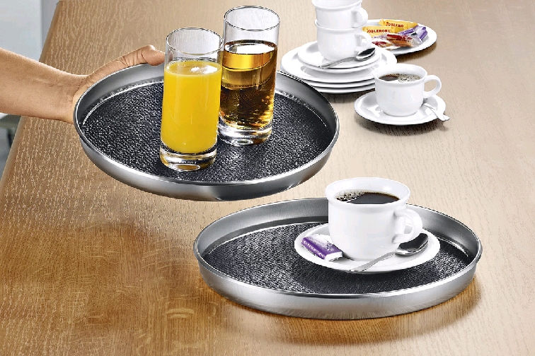 Serviertablett SAFE rund, 40 cm, aus Edelstahl, Höhe 4 cm, mit herausnehmbarer Antirutscheinlage,