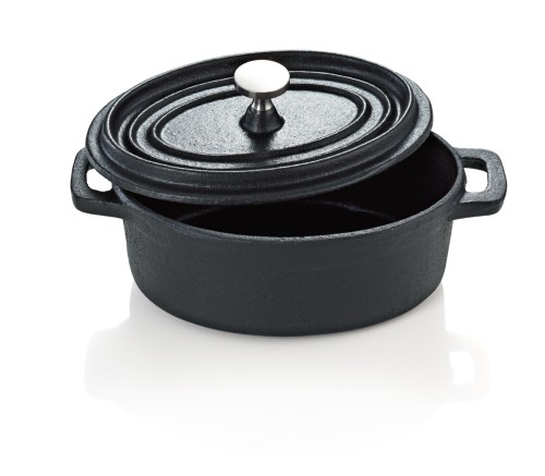 Cocotte. oval. Gusseisen. mit Deckel. Maße: 12 x 9 x 5 LxBxH.