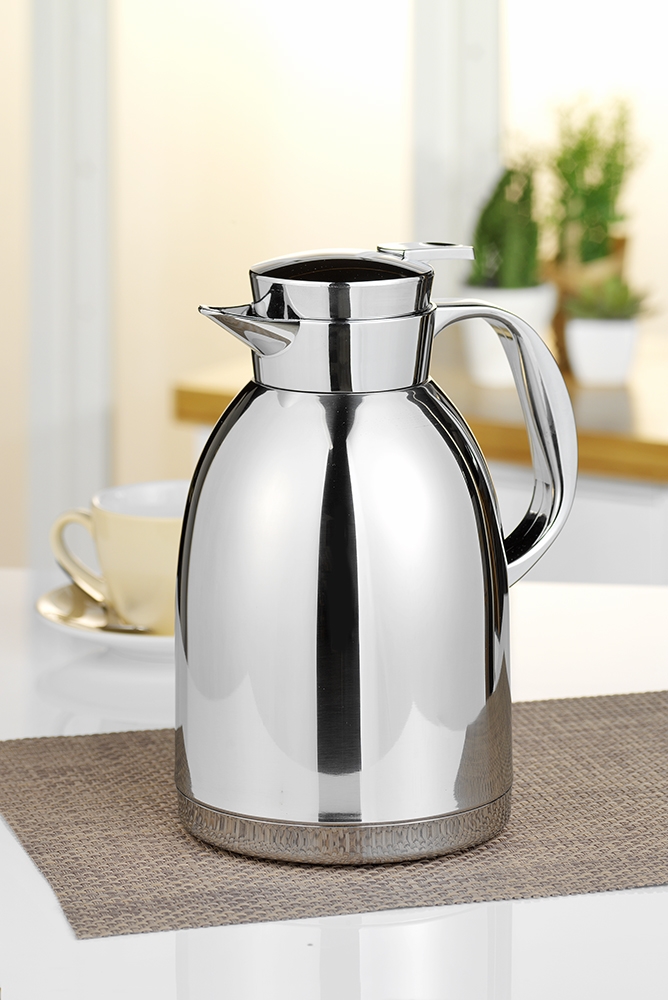 Isolierkanne MAESTRO, Inhalt: 1,8 Liter, Höhe: 245 mm, aus doppelwandigem Edelstahlt 18/8, mit Edelstahleinsatz, Einhandbedienung,