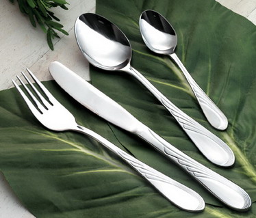 68-tlg. Besteck SABRINA 18/0, poliert, im Kroko-Imitat-Koffer Nr. 1, schwarz schwarze Einlagen, mit Fotoaufleger verskinnt