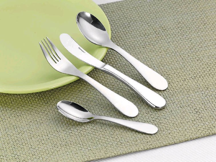 Kinderkaffeelöffel SUNNY von Esmeyer, aus Edelstahl 18/10, poliert. Länge: ca. 12,8 cm. Materialstärke 2,2 mm.