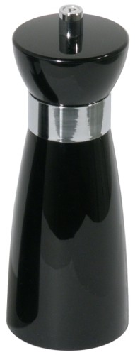 Salz / Pfeffermühle Volumen: 0,15 l Durchmesser: 6,5 cm, Höhe: 16,5 c