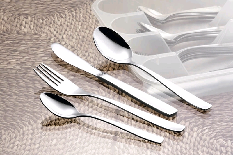 Menümesser SASKIA, aus Edelstahl 13/0, poliert, Länge: 20,7 cm.