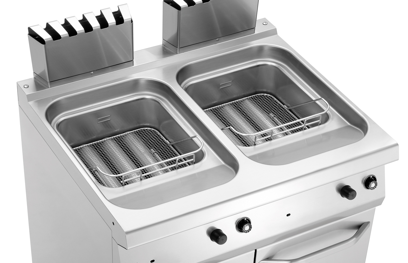 Bartscher Fritteuse Gas, 700, B800, 2x15L |Eigenschaften: Becken mit großer Kaltzone | Maße:80 x 70 x 85,0 cm. Gewicht: 92 kg