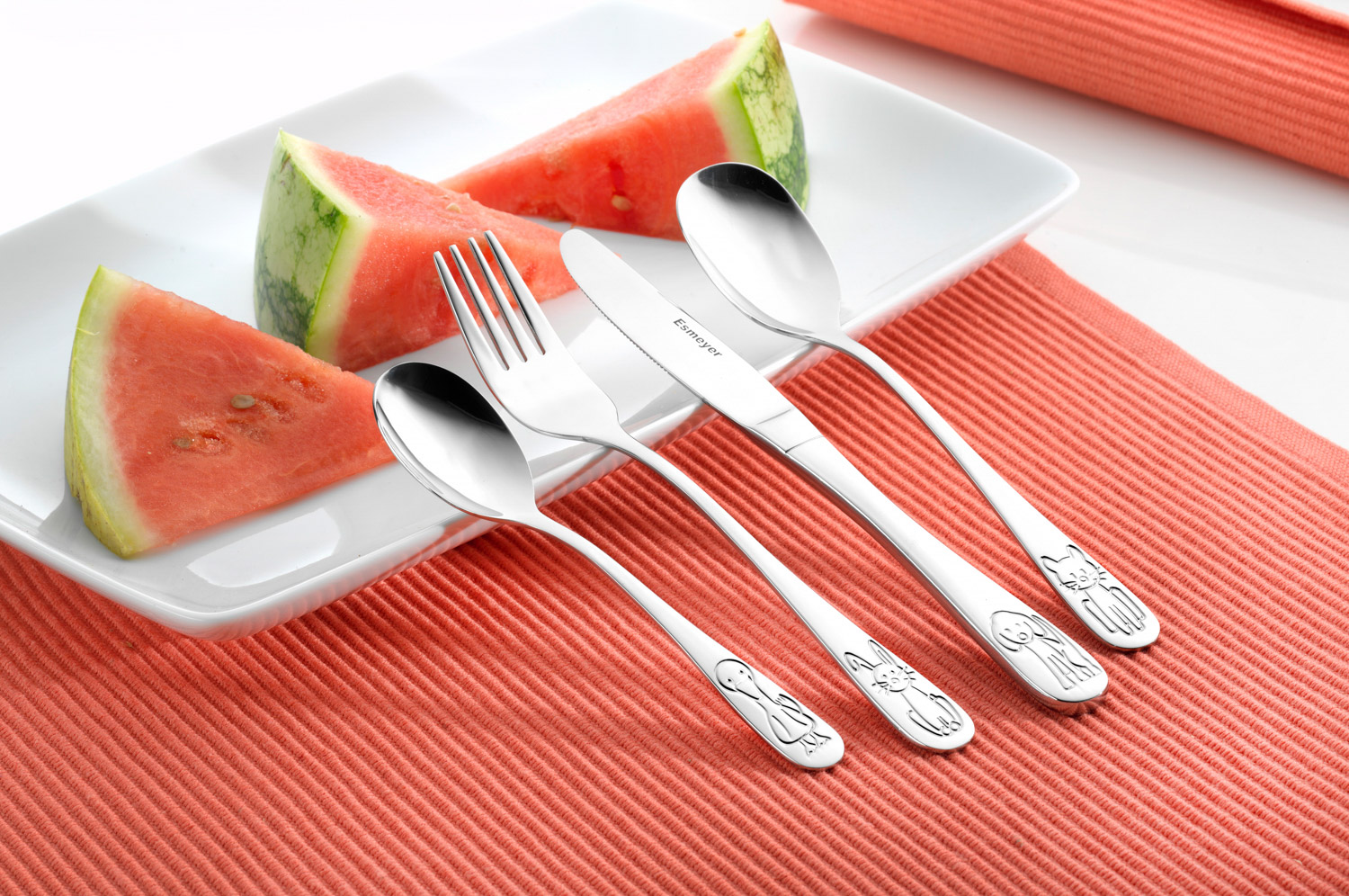 Kinder-Teelöffel BAMBINO, Edelstahl 18/0, hochglanzpoliert. Materialstärke 1,8 mm. Ca. 13,1 cm lang.