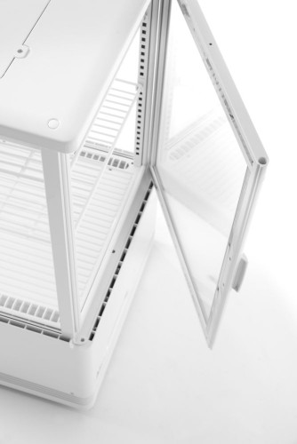 Aufsatz Kühlvitrine 68 Liter, Gehäuse aus beschichtetem Edelstahl mit Doppelverglasung. Mit selbstschließender Tür!