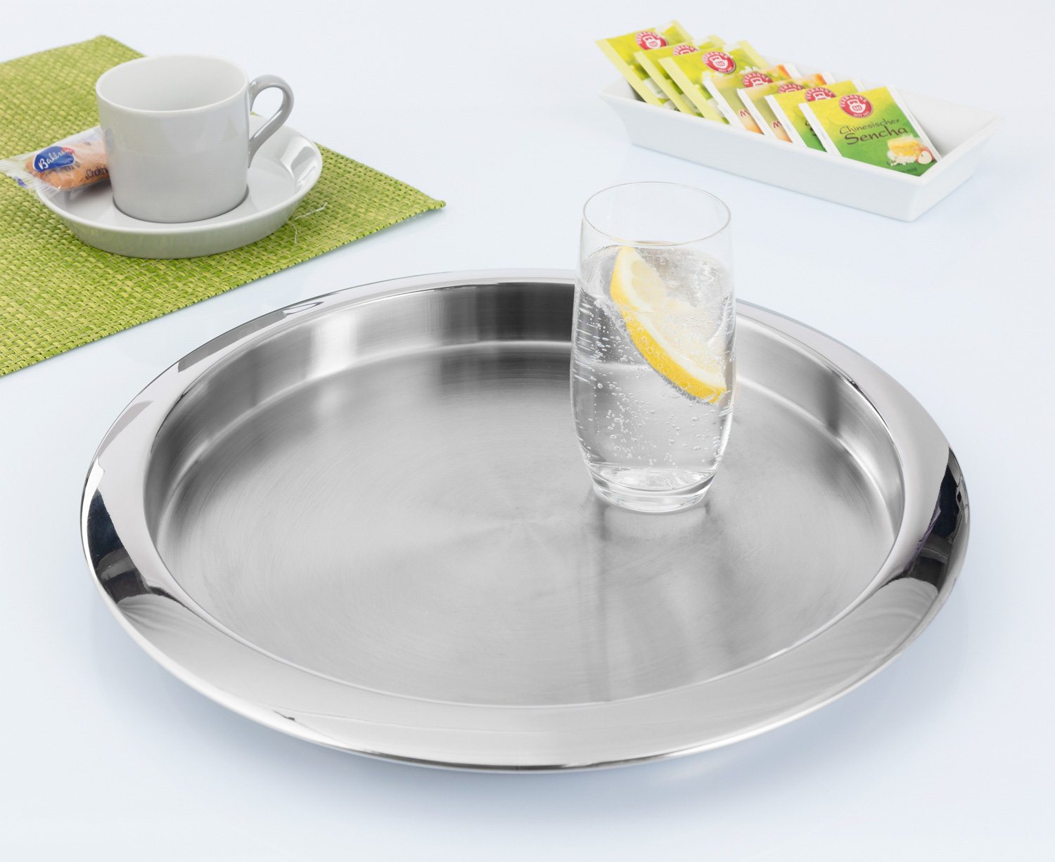 Edelstahltablett VENGA, rund, Durchmesser 35 cm (30 cm), Höhe 3 cm, Oberfläche matt, Rand hochglanzpoliert,