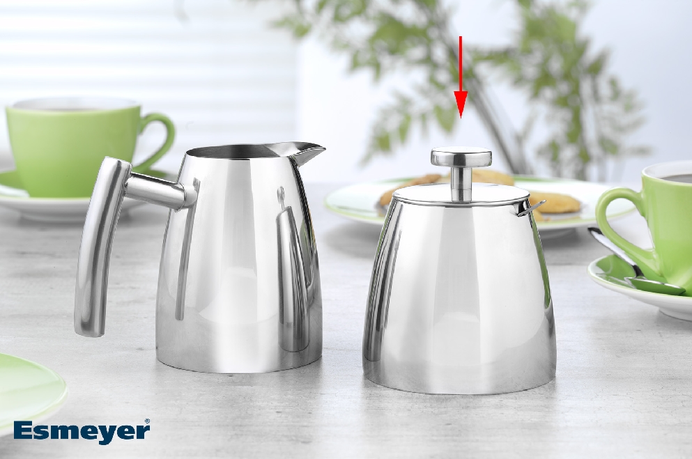 Zuckerdose "Cambridge"von caterado, mit Deckel u. Löffel. Edelstahl 18/10, poliert. Höhe ohne Deckel 8,5 cm (mit 10,3 cm), Durchmesser 8,9 cm.