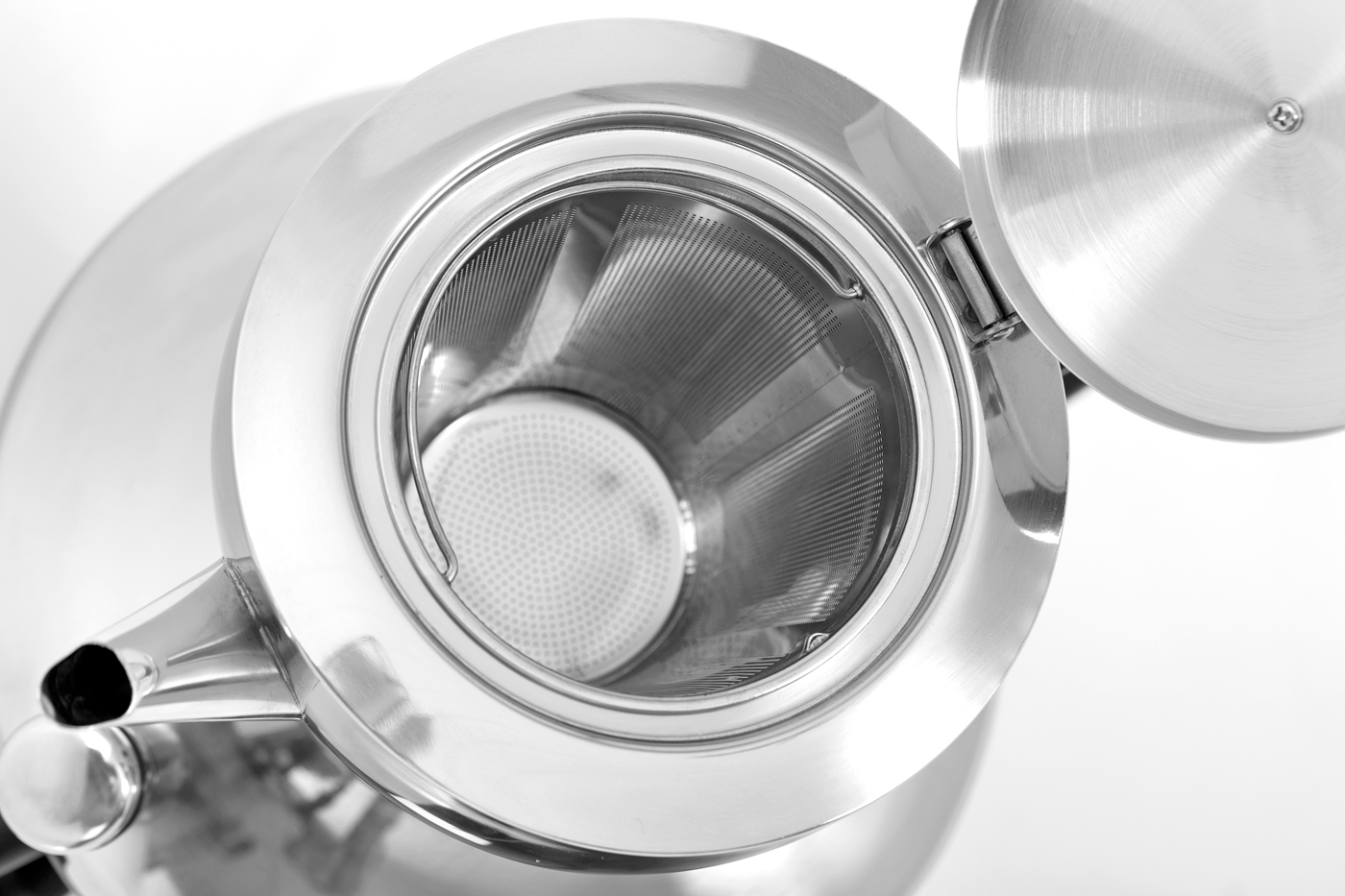 Bartscher Samowar 3L | Mit Griff(en): Ja | Maße:30,5 x 21 x 49,0 cm. Gewicht: 1,7 kg