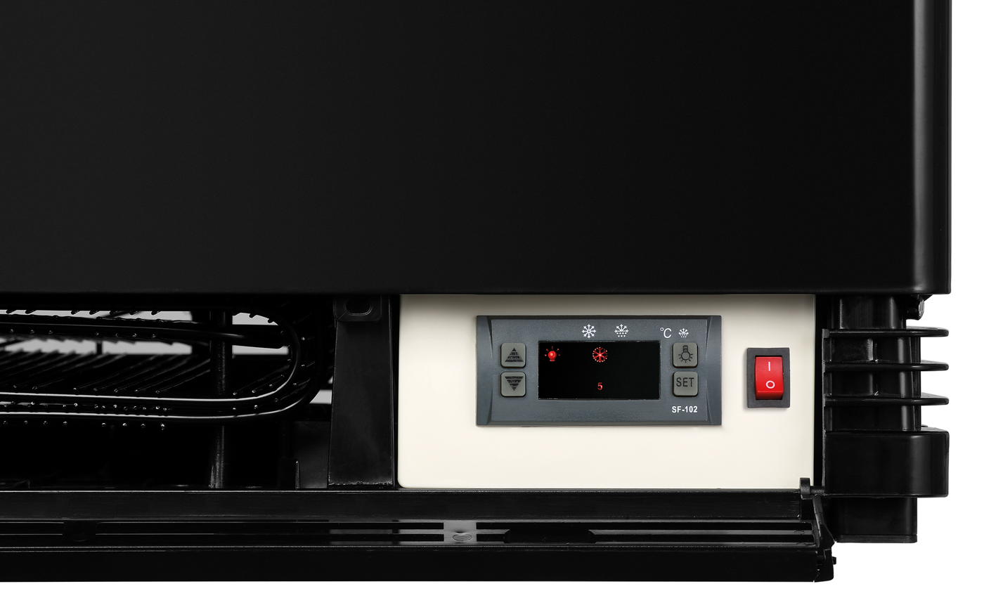 Bartscher Mini-Kühlvitrine 78L, schwarz | Art derVerglasung: Doppel-Verglasung | Maße: 43,5 x 38,5x 96,0 cm. Gewicht: 33,2 kg