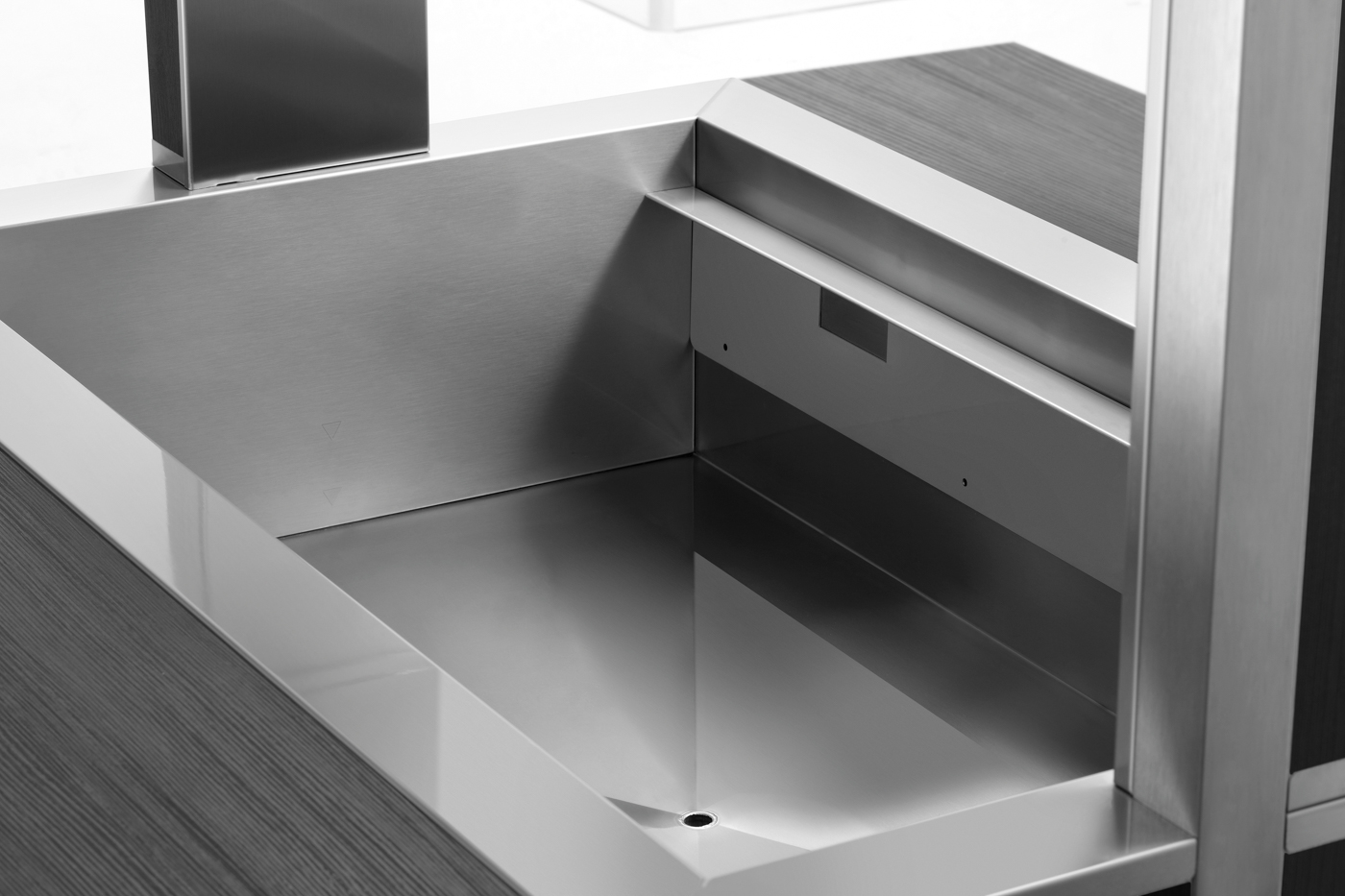 Bartscher Buffetwagen W3110-200A |Temperaturbereich von: 30 °C | Maße: 117 x 125 x151,0 cm. Gewicht: 113,4 kg