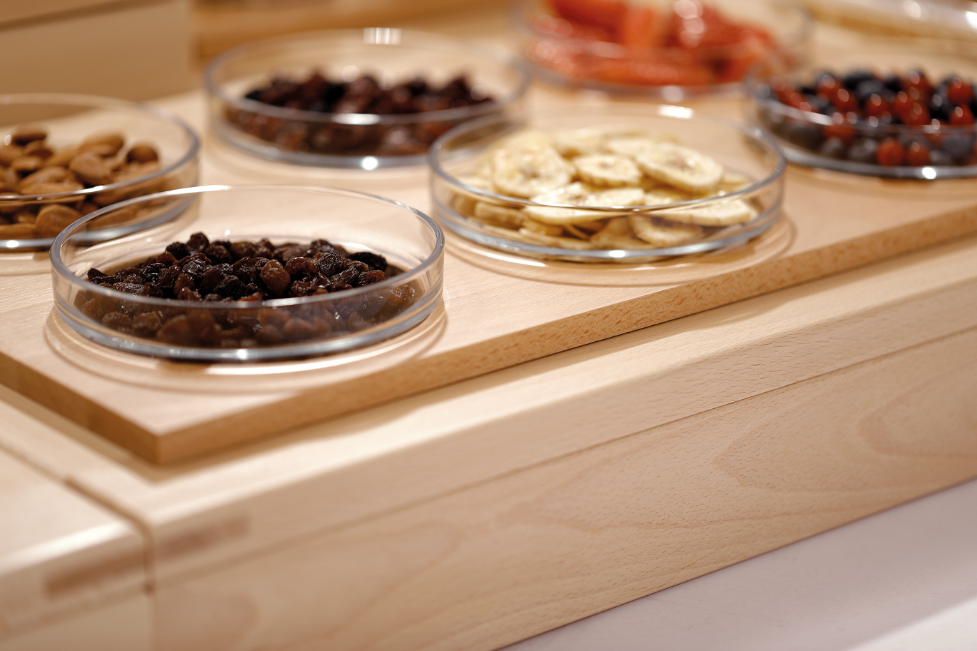 Bartscher Buffet-System Set GLS6 | Set bestehend aus: 6 Glasschalen, Ø 14 cm, Inhalt: 0,5 Liter | Maße: 58 x 40,5 x 124 cm. Gewicht: 6 kg