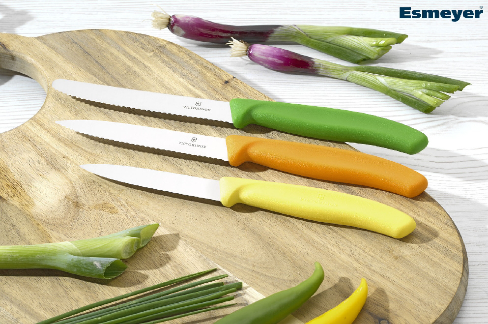 Gemüsemesser 3er-Set Victorinox SWISS CLASSIC, Farben: grün, orange, gelb, in Geschenkschachtel.