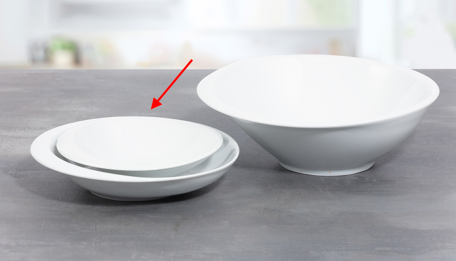 Schüssel AVENUE, Durchm. 16 cm, von caterado, aus weißem Porzellan. Made in Europe. Höhe ca. 4,3 cm.