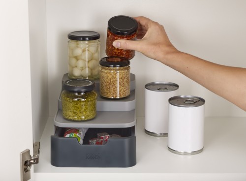 Joseph Joseph CupboardStore - Kreativ gestufter Verwahrungsbehälter für den Küchenschrank inkl. Schublade - grau
